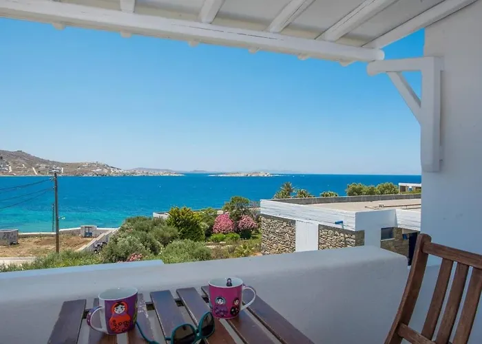 Delightful Mykonian Cycladic Residence In Old Town