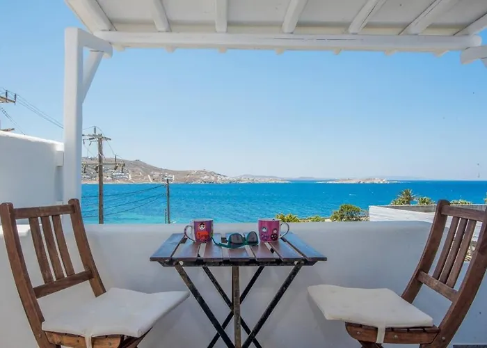 Delightful Mykonian Cycladic Residence In Old Town