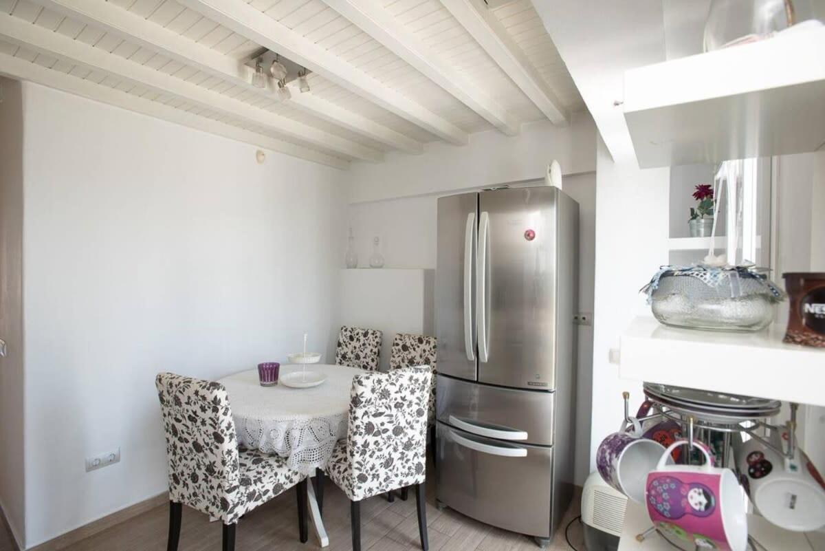 Delightful Mykonian Cycladic In Old Town *