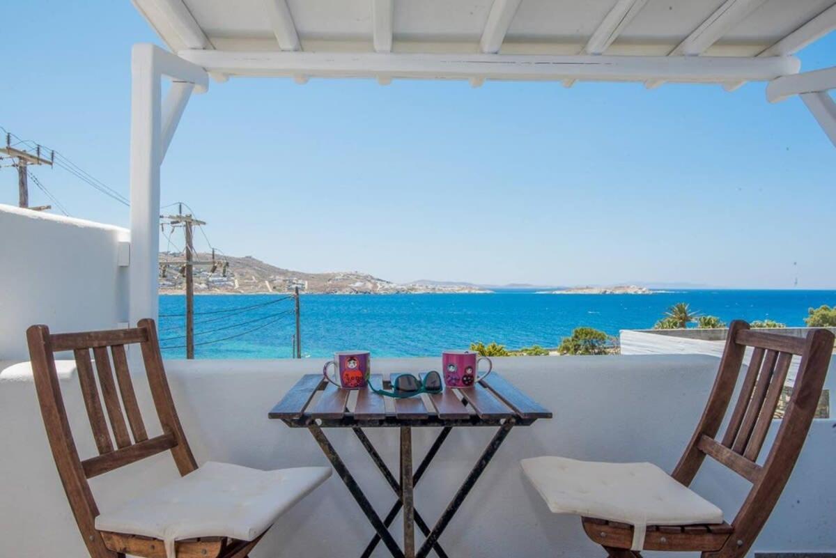 Delightful Mykonian Cycladic In Old Town Apartment